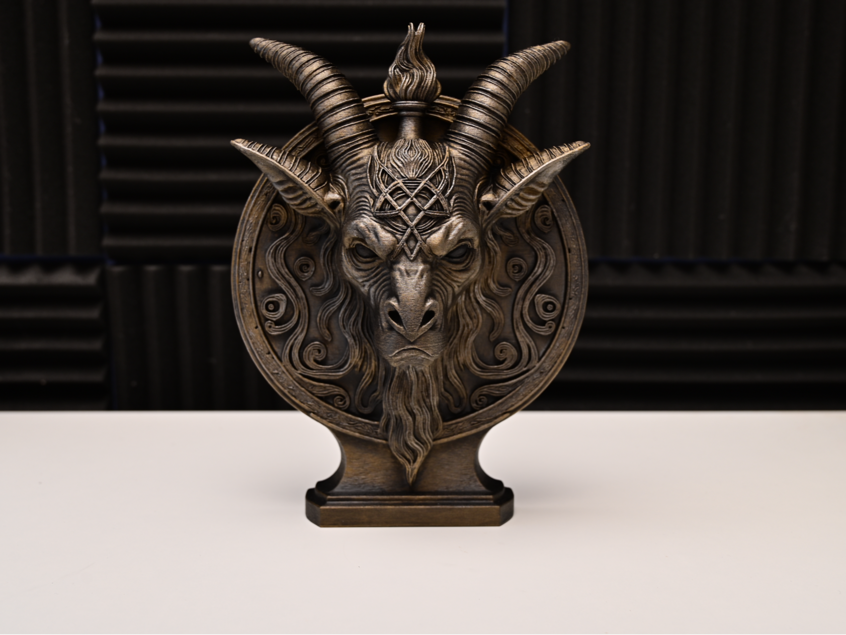 Baphomet – Der dunkle Wächter der Schattenwelt