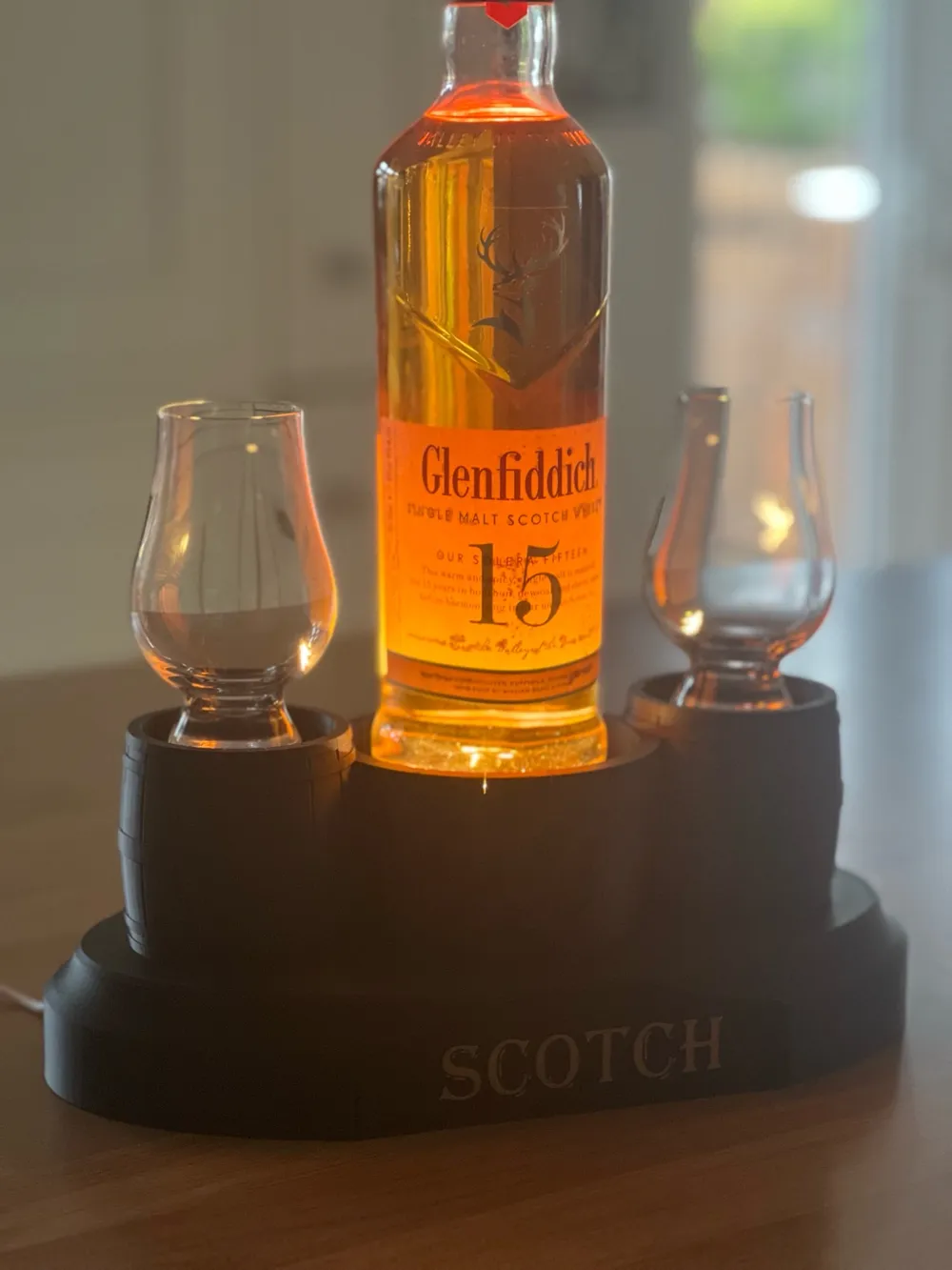 Dekorativer Whiskyfass-Ausstellungsständer, Sammlerstück, Ornament und Geschenk