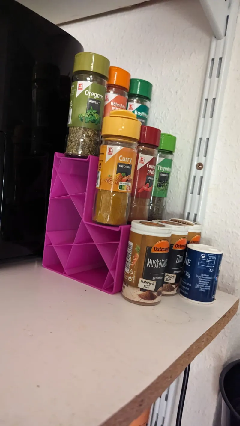 Spice shelf