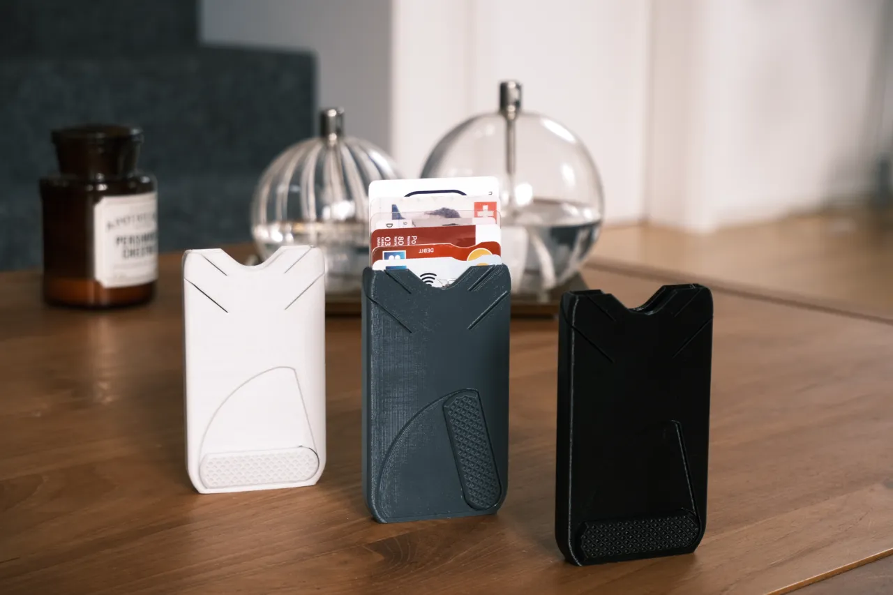 Cascade card wallet V2 view 2