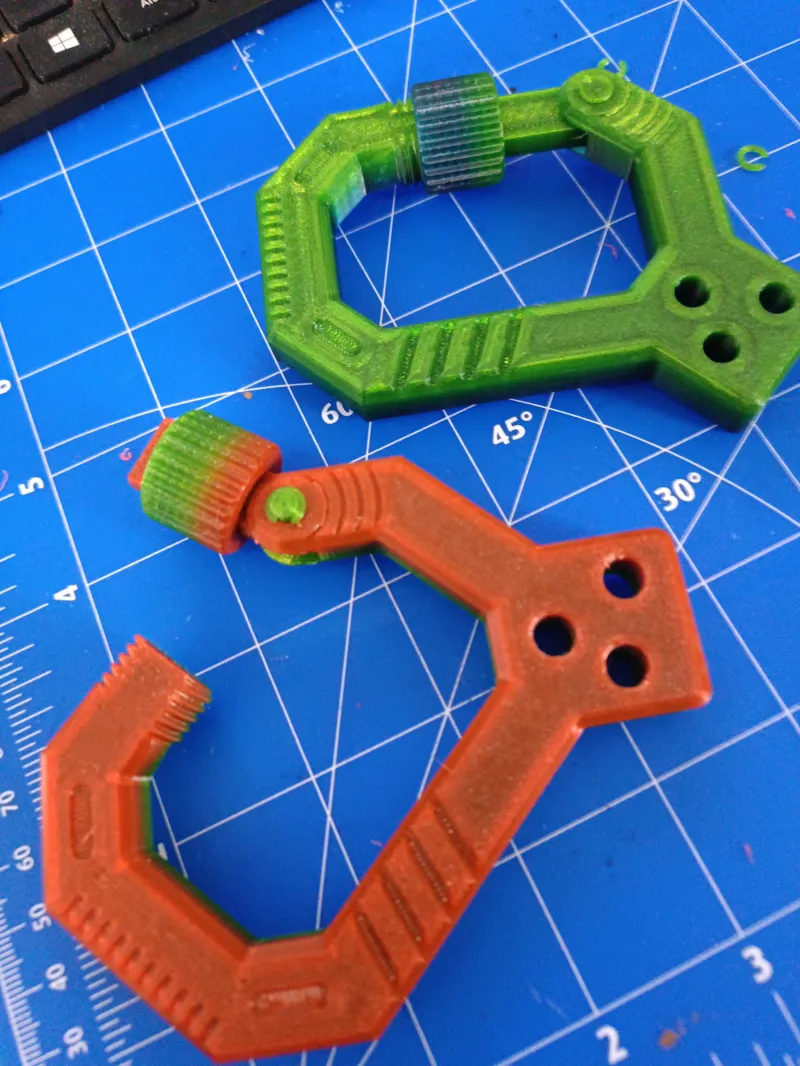 Karabiner mit Schraubverschluss 2.0 für Spanngummi 6mm