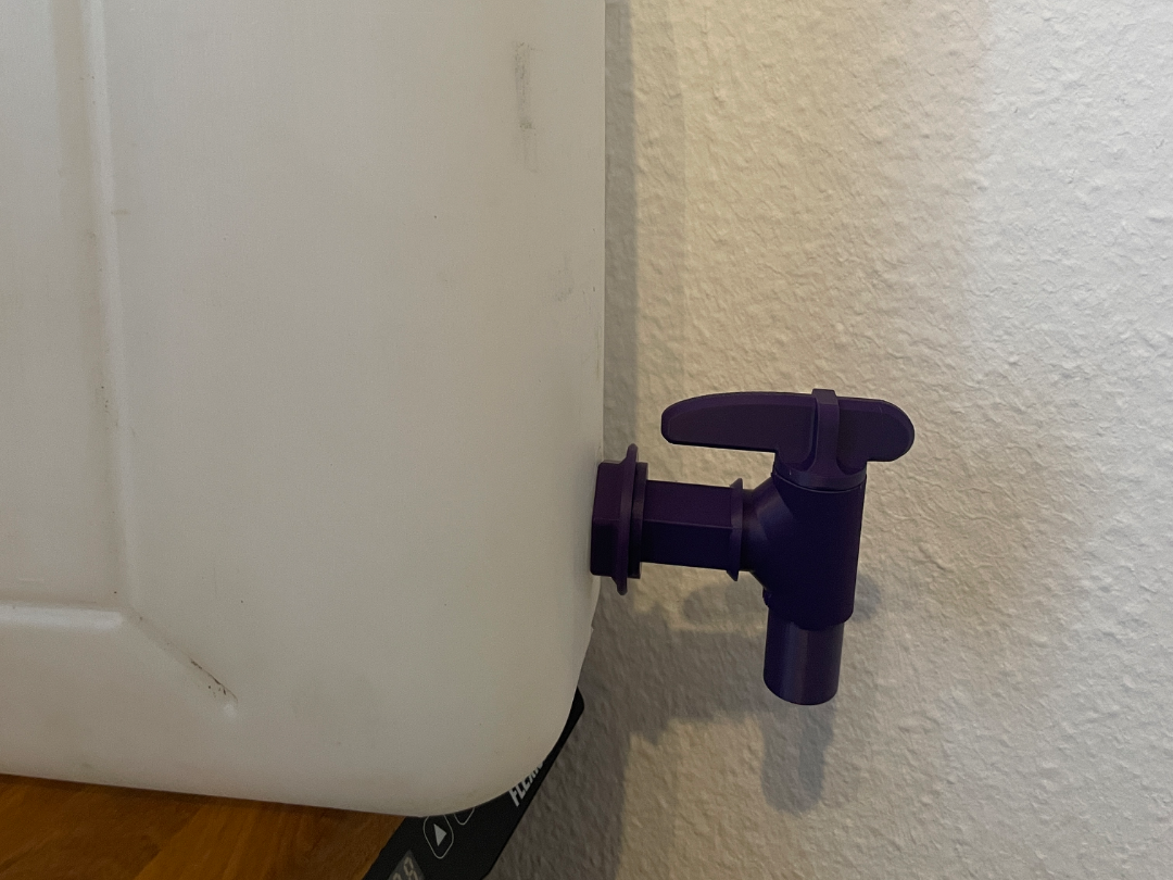 Armaturen Wasserkanister