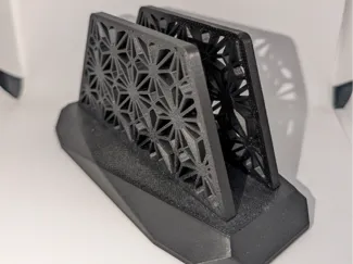 Kumiko Laptop Stand