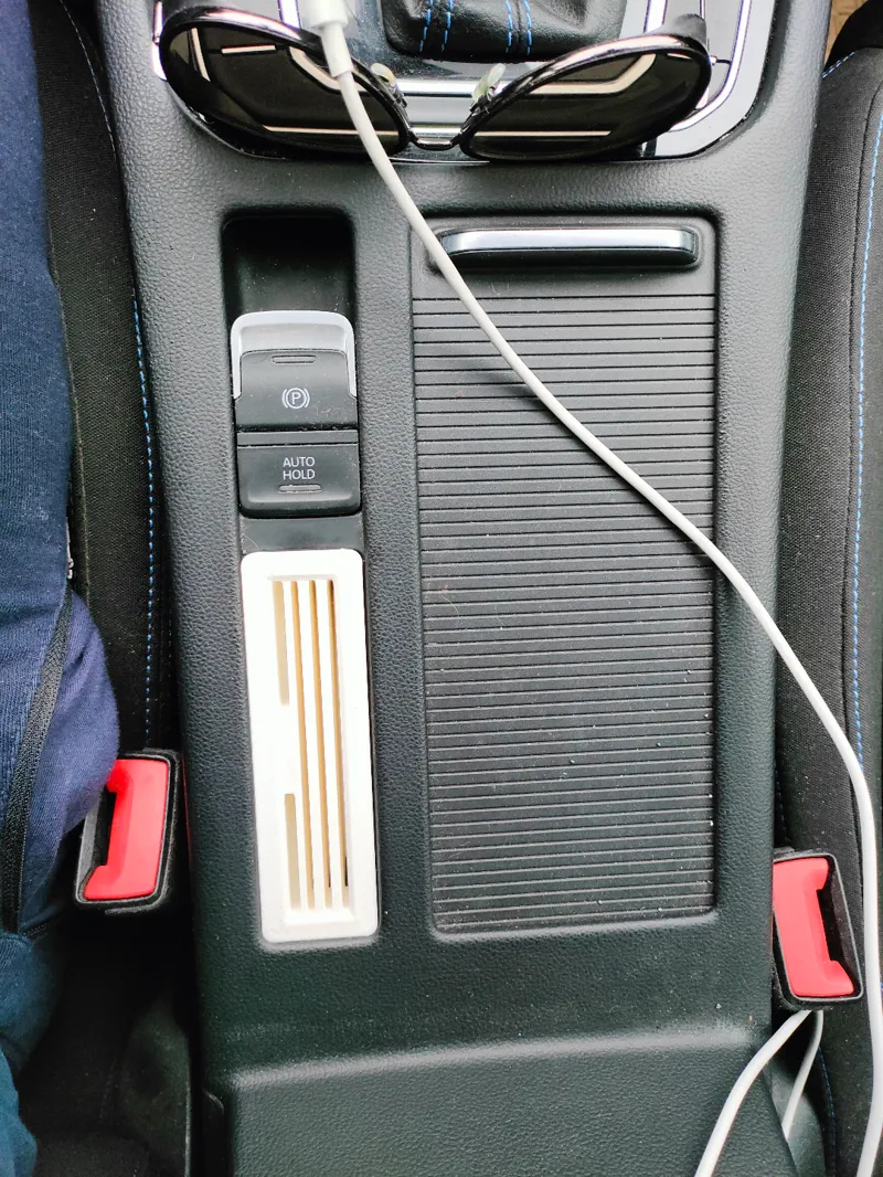 Passat B8 armrest adapter