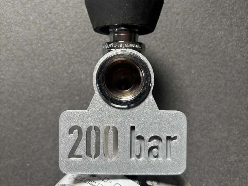 Ventilschild für Druckluftflaschen 200bar unten