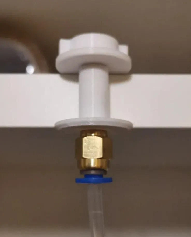 Filament guide through shelf with PTFE connector