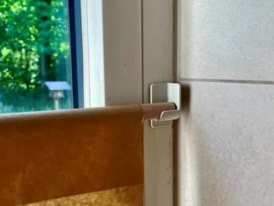Halterung Vorhangstange, Klebebandmontage