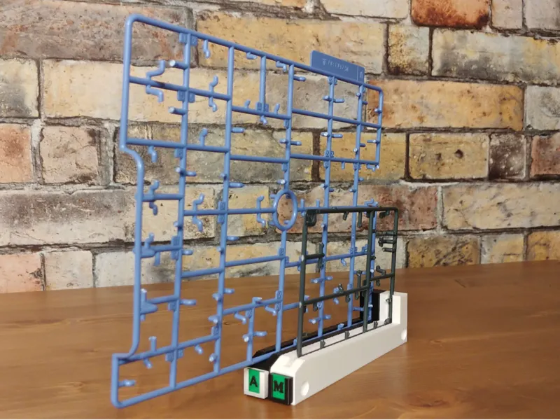 Magnetic Gunpla Runner Holder with Tag Cards