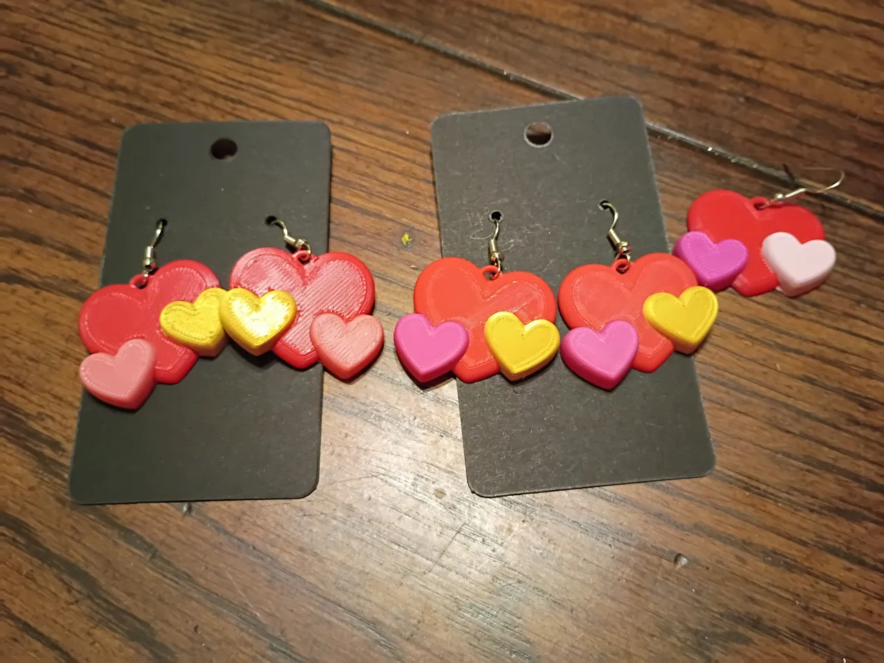 Vday Earrings 3 Hearts view 4