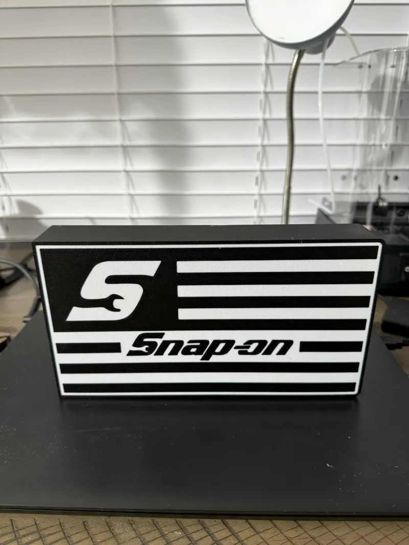 Snap-on Flag Lightbox