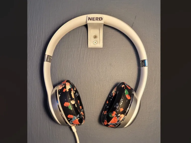 Headphone holder