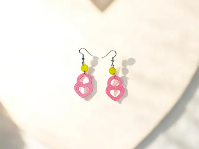 Simple heart earrings