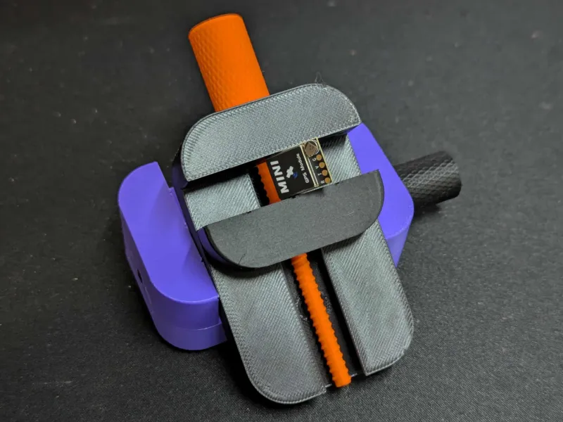 Portable mini vice