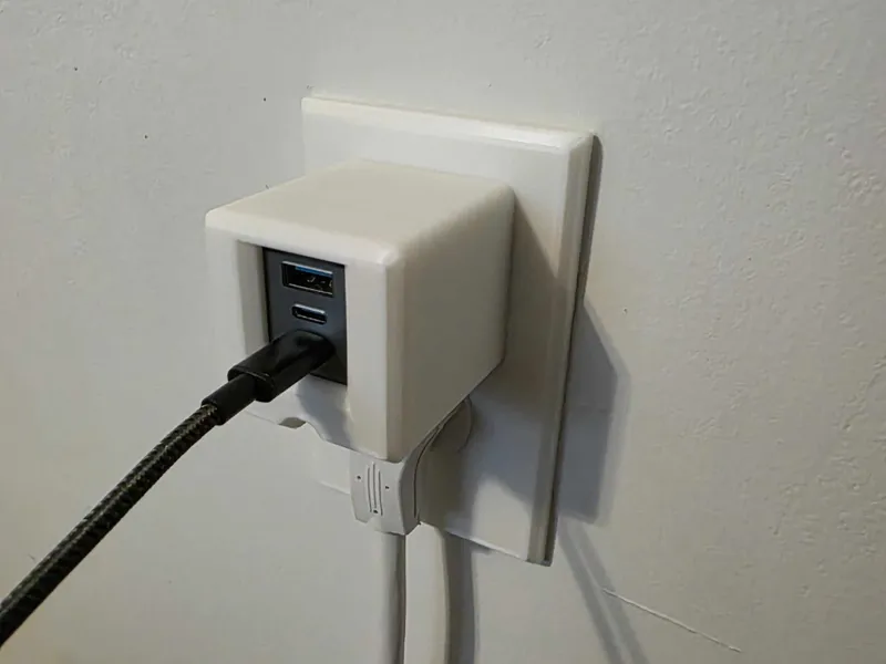 USB / Phone Charger Lock