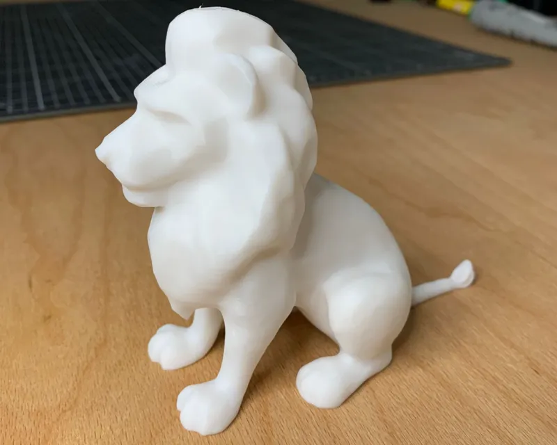 Lion/Leone Sculpture