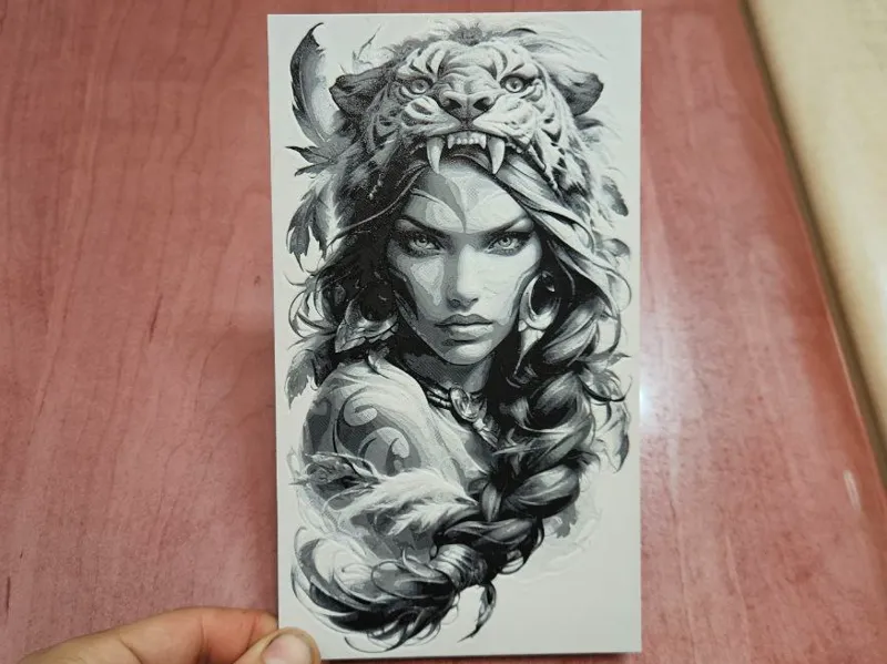 Hueforge tiger girl
