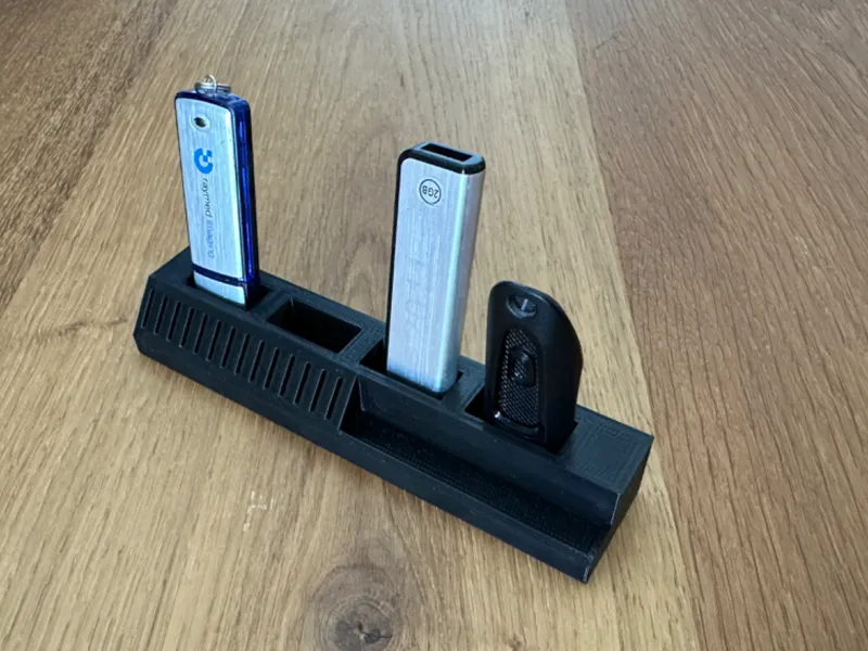 USB Stick and Micro SD Card Holder