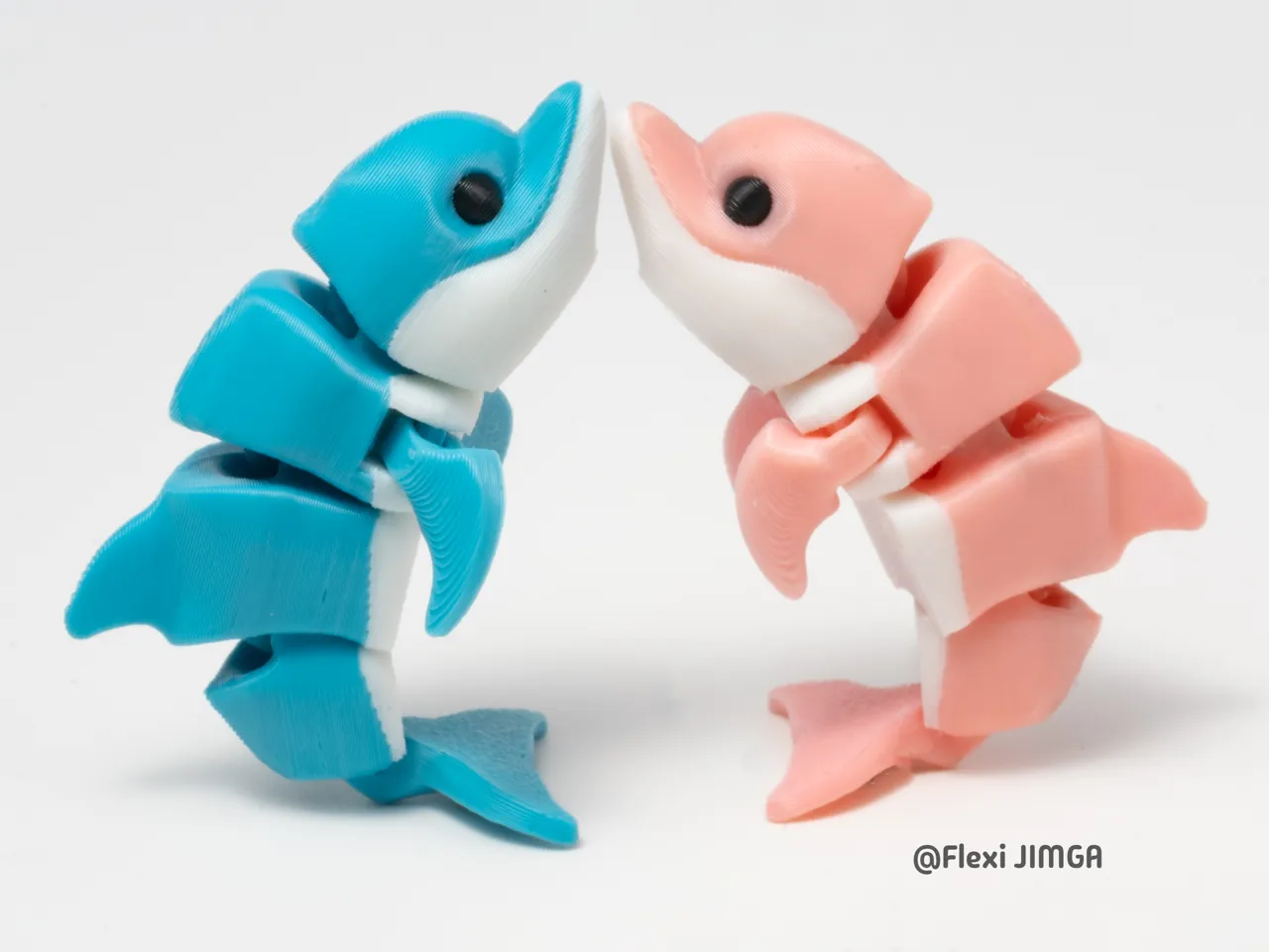 Tiny dolphin - Articulated & Keychain view 4