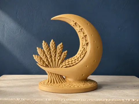Figura decorativa: Crescent Moon & Wheat Sculpture – Autumn Decor — referencia de MakerWorld