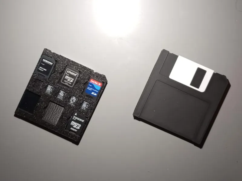 floppy disc SD card box