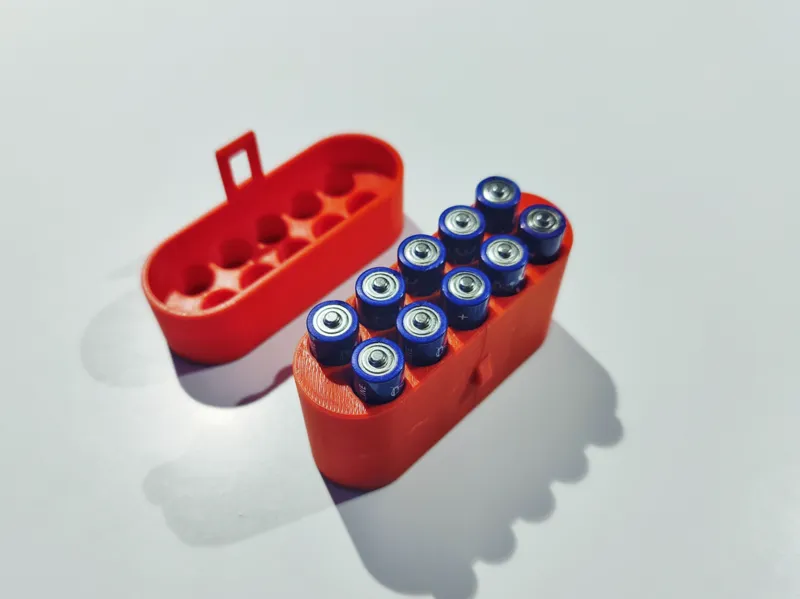 Kompakte Batteriebox AAA