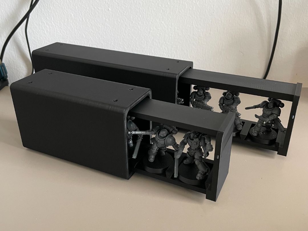 32mm base miniature secure container