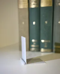 Invisible Bookend - Standard Setting