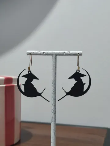 Pendientes: Aretes Samurai bajo la Luna — vista de referencia 3