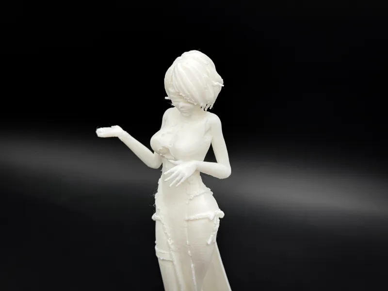 穿着礼服的2B小姐姐