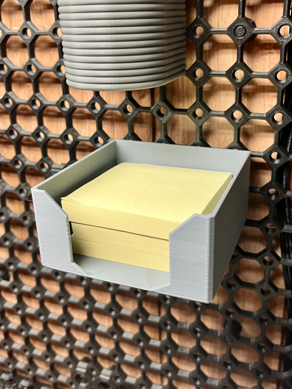 Multiboard Post It note holder by WooleyBooger - MakerWorld