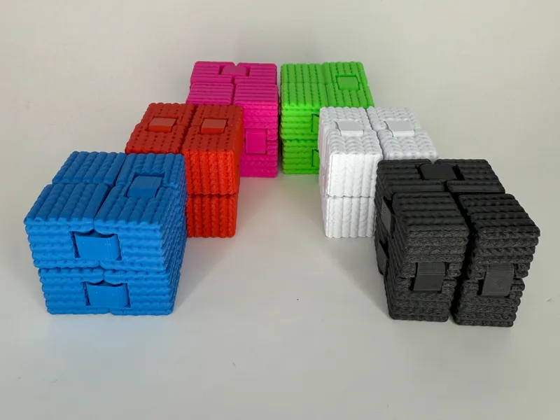 Knitfinity Cube