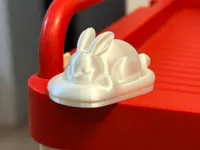 兔子趴拖鞋