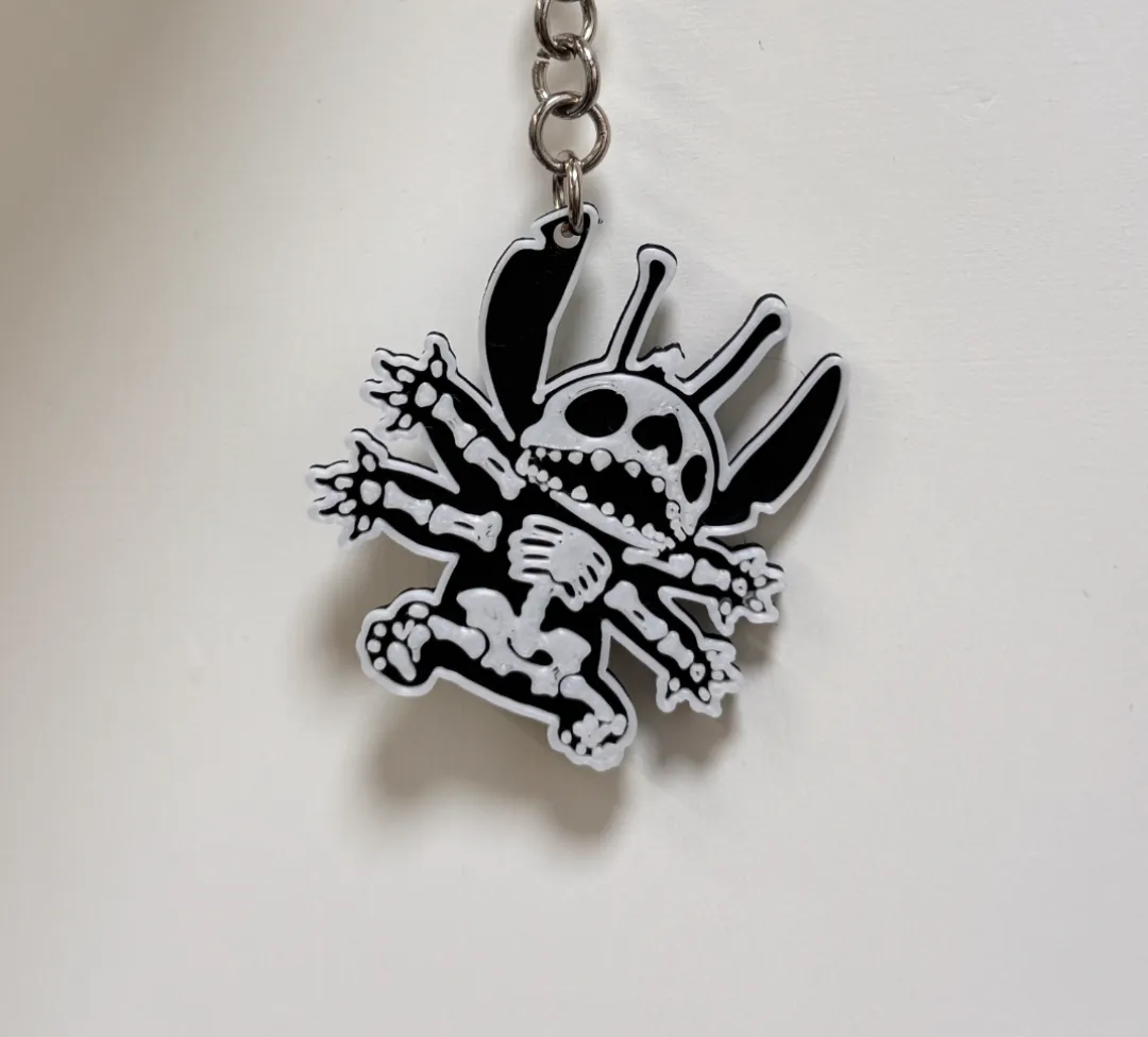 Halloween Stitch skeleton Keychain No need AMS  by oneleg MakerWorld: Download Free 3D Models - 3D model önizlemesi