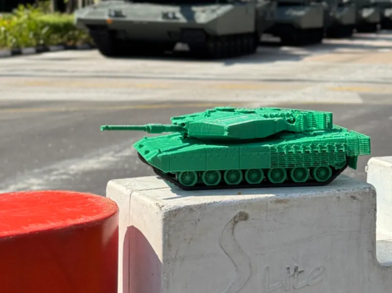 SINGAPORE LEOPARD 2SG TANK