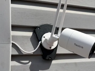 4in Dutch Lap Siding Camera Mount - RLC-810WA