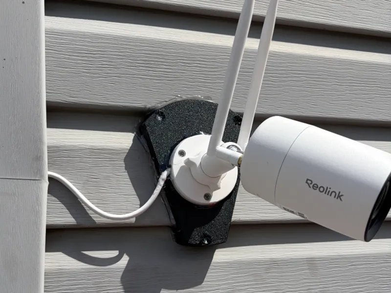 4in Dutch Lap Siding Camera Mount - RLC-810WA