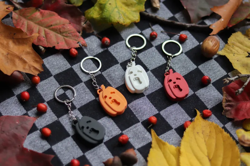 Clueless Pumpkin Keychain | Autumn SRs | Halloween