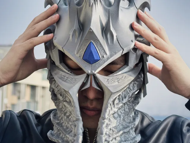 Lich King's Helmet (Life Size) - WOW