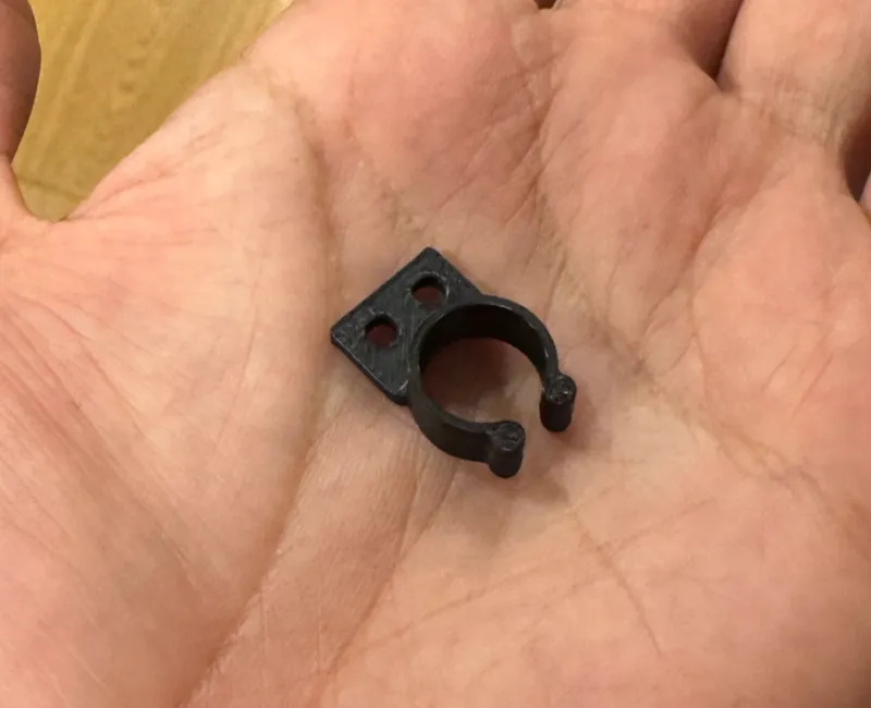 Small door catch / door catcher / lock