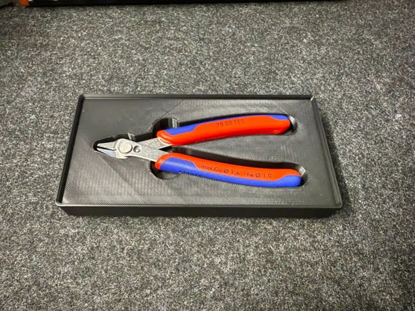 https://makerworld.bblmw.com/makerworld/model/USde3259f42d3c6/design/2024-12-16_ae9507224174c8.jpg