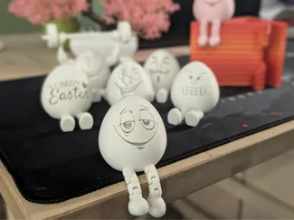 Happy Articulated Egg
