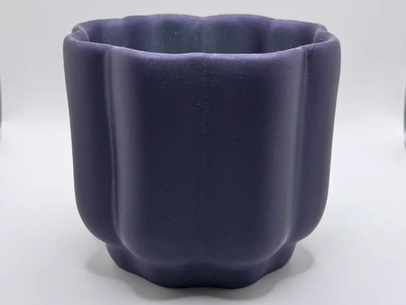 Wide Ribbed Planter