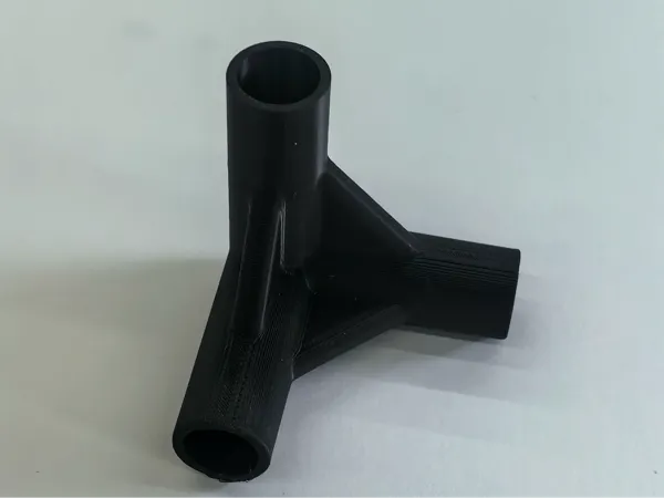 Raccord en T à angle droit (tube 12 mm)