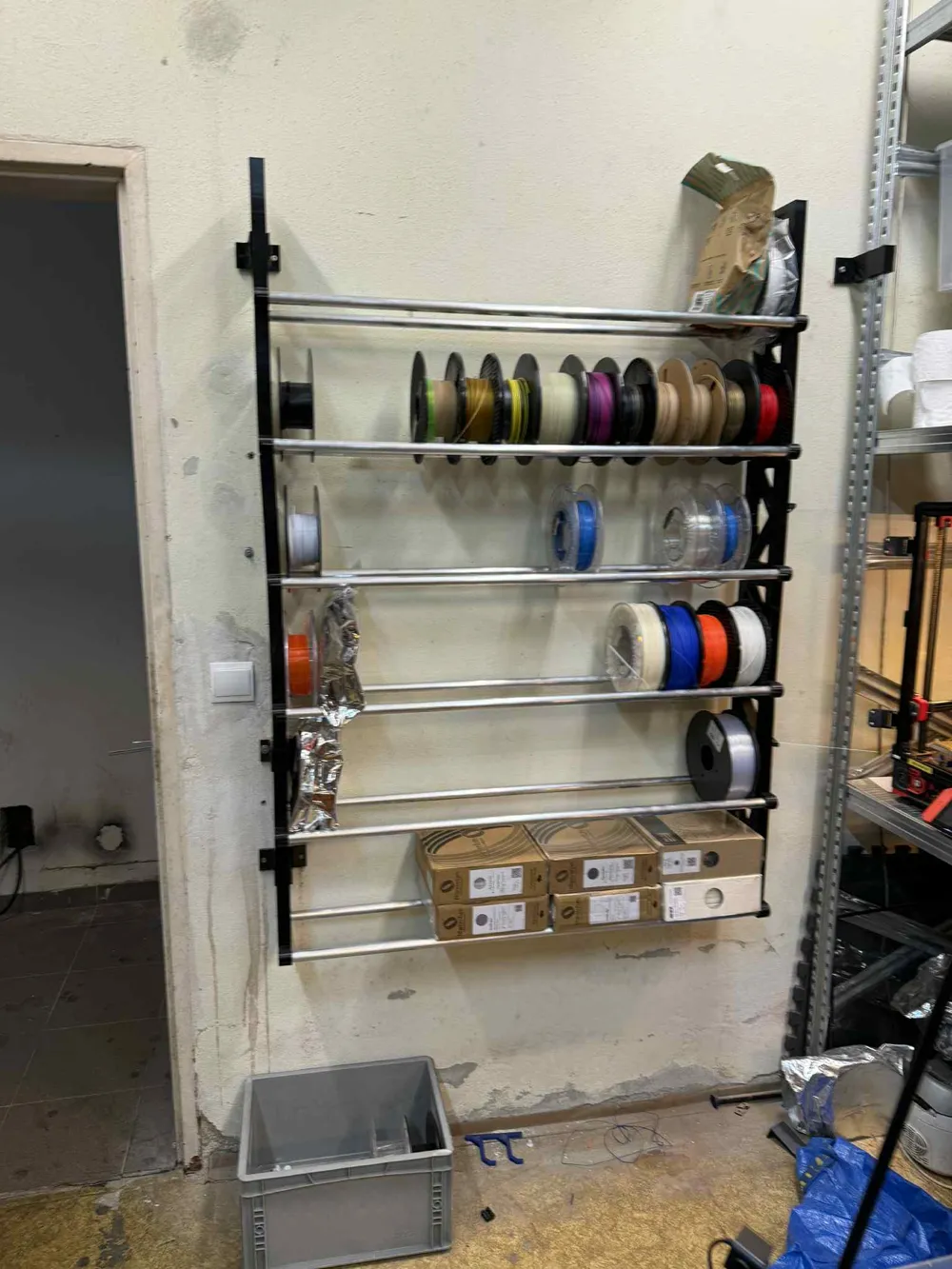 Modular Filament spool Shelf/rack by Kellnis3D MakerWorld: Download ...