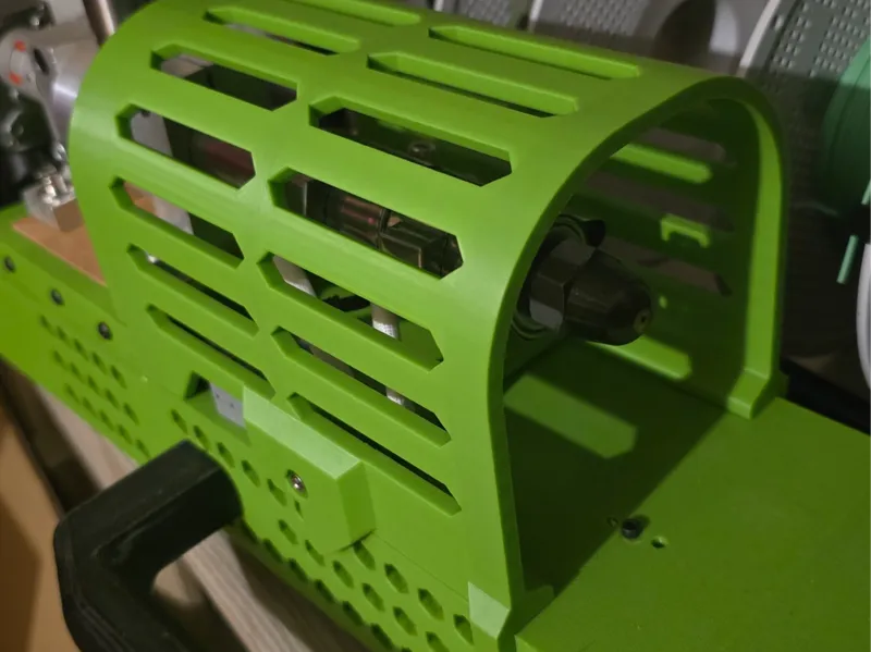 Heat safety guard for Extrudex