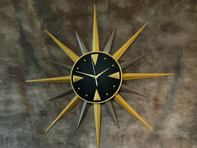 Granny's Greenstamp Clock - MCM Starburst