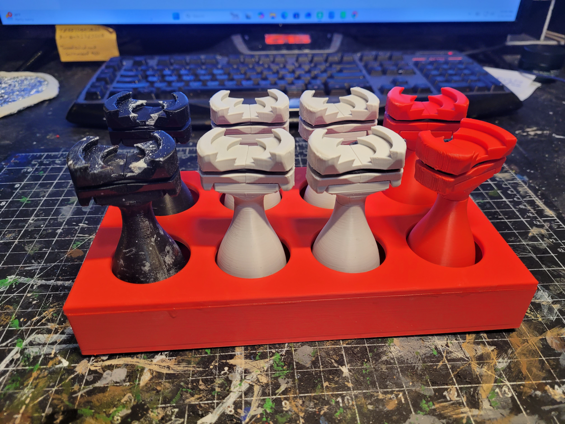 8x Painting Handles for Miniatures with rack