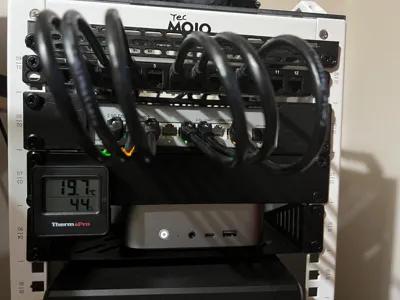 Horaco 8 port switch 10 inch rack mount