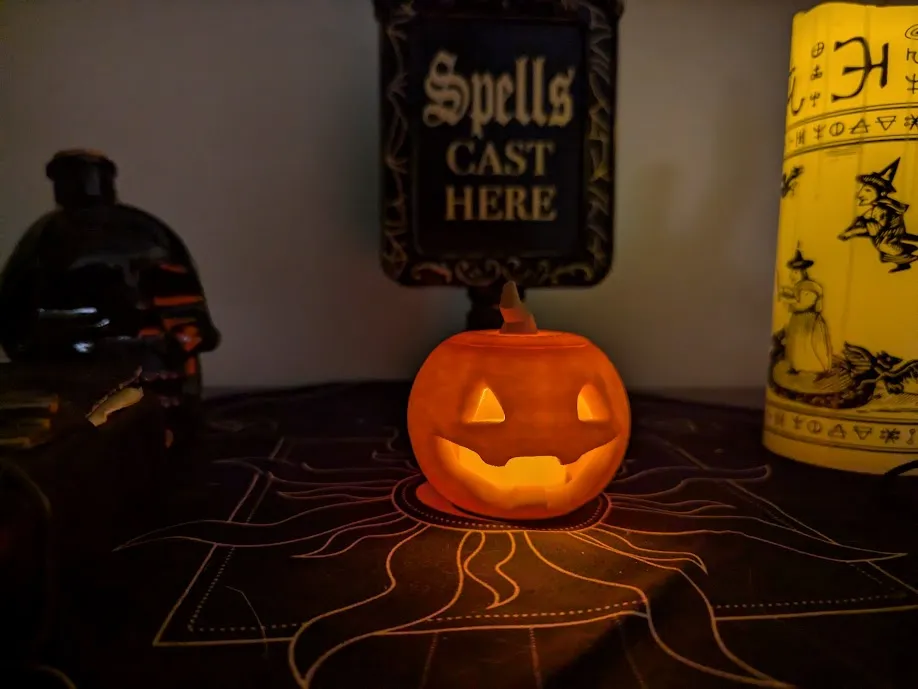 LED Tea Light Classic Jack O Lantern Pumpkin by MintyHero MakerWorld ...