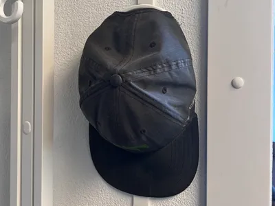 Basecap Holder / Cap Wall Mount